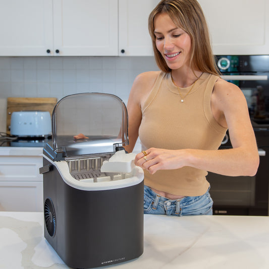 compact benchtop ice maker producing ice