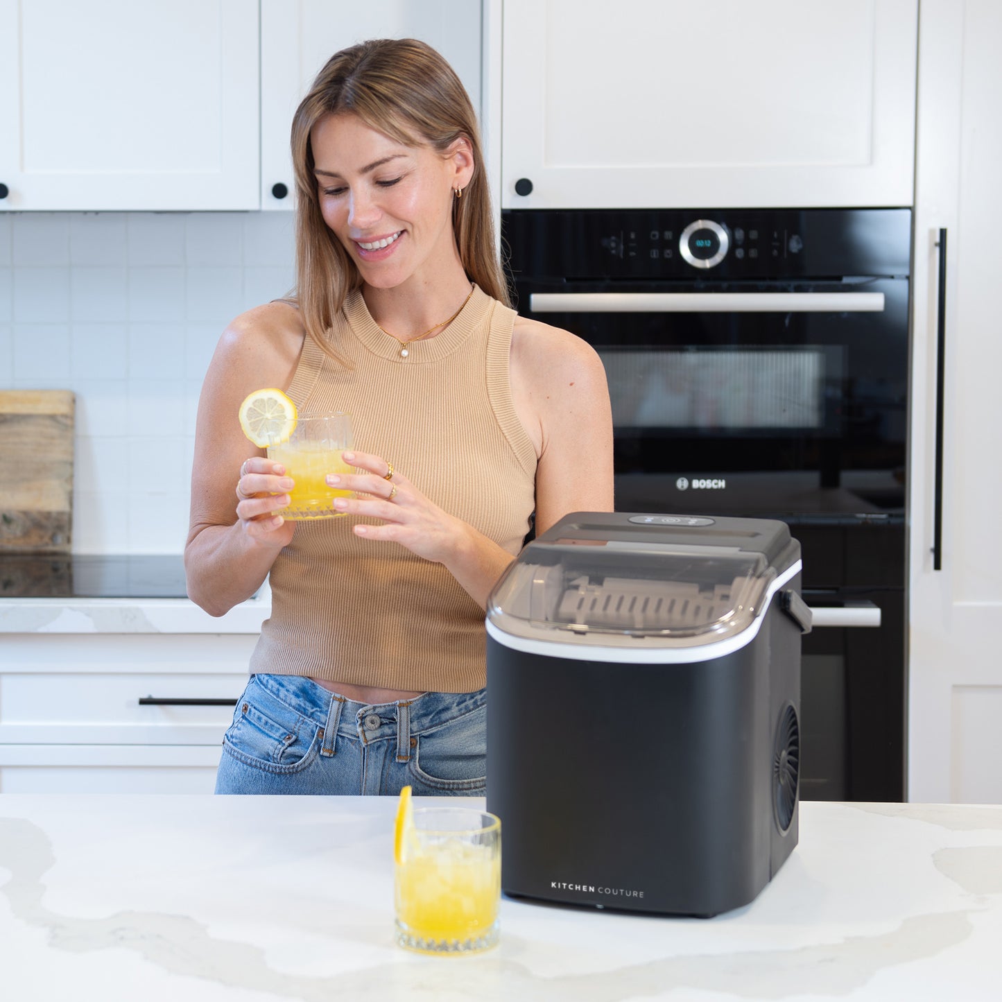 Compact Ice Maker with Fast Freeze Function