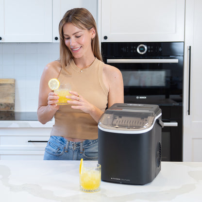 Compact Ice Maker with Fast Freeze Function