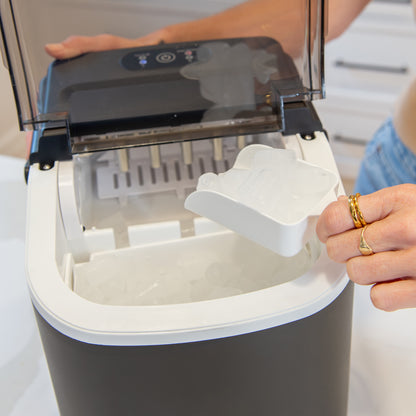 Compact Ice Maker with Fast Freeze Function