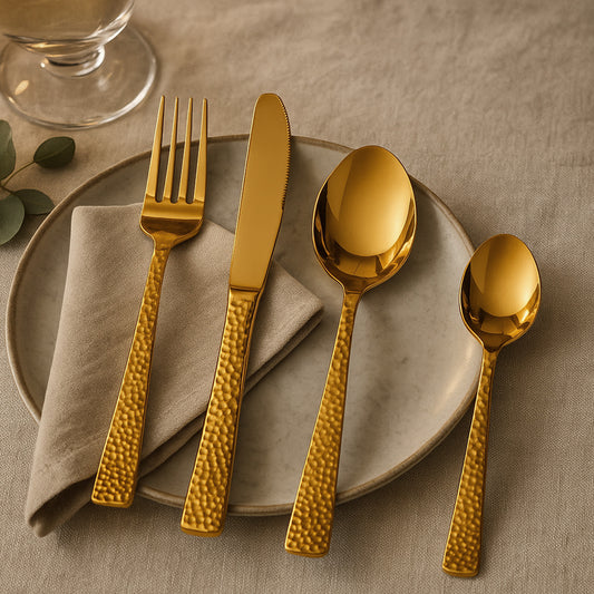 16-piece stainless steel cutlery set with hammered finish